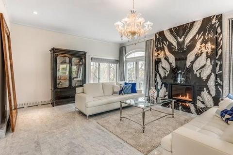 5 Heather Ln, Stoneham, MA 02180 photo 6