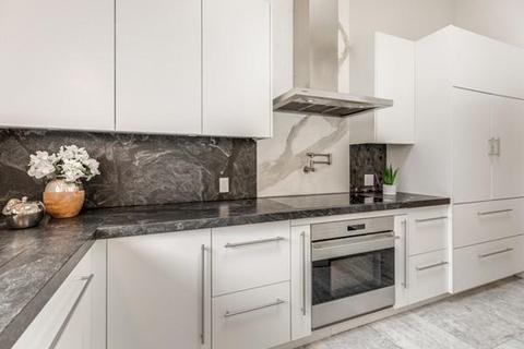 5 Heather Ln, Stoneham, MA 02180 photo 14