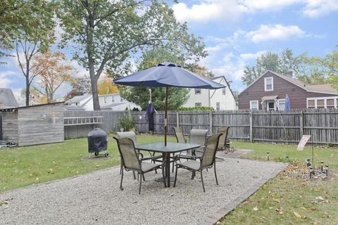 76 Paramount St, Springfield, MA 01104 photo 22
