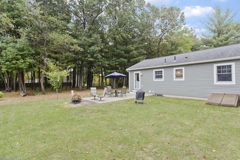 76 Paramount St, Springfield, MA 01104 photo 23