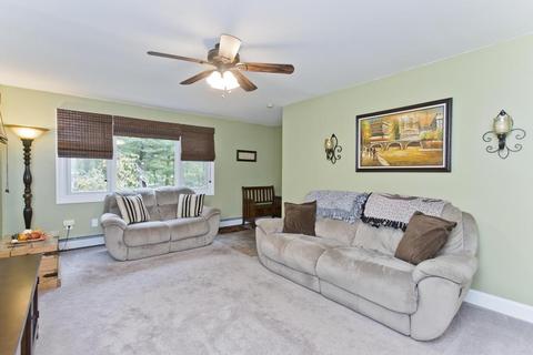 76 Paramount St, Springfield, MA 01104 photo 3