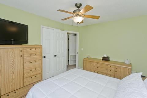 76 Paramount St, Springfield, MA 01104 photo 14