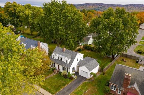 12 Sheldon Ave, Easthampton, MA 01027 photo 3