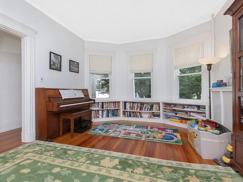 44 Harrison St #1, Brookline, MA 02446 photo 6