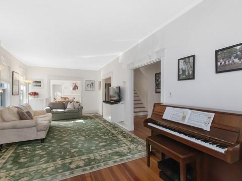 44 Harrison St #1, Brookline, MA 02446 photo 4