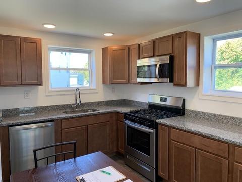 328 Transit St, Woonsocket, RI 02895 photo 3