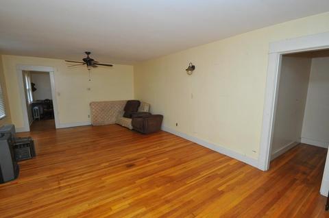 541 Springfield St, Chicopee, MA 01013 photo 7