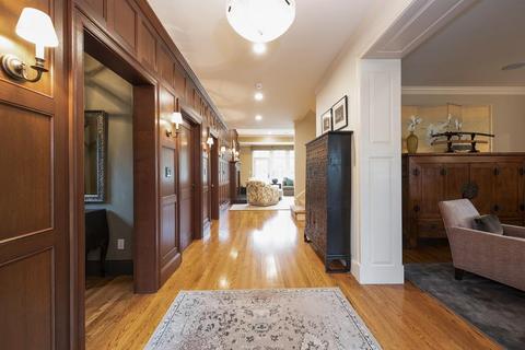 19 Southfield Ct, Needham, MA 02492 photo 4