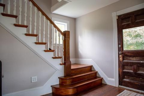 16 Gould St, Ware, MA 01082 photo 6