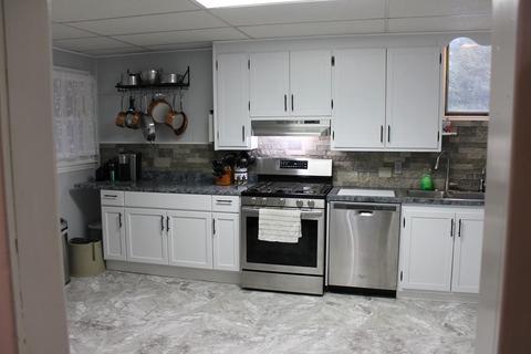 154 Skeele St, Chicopee, MA 01013 photo 4
