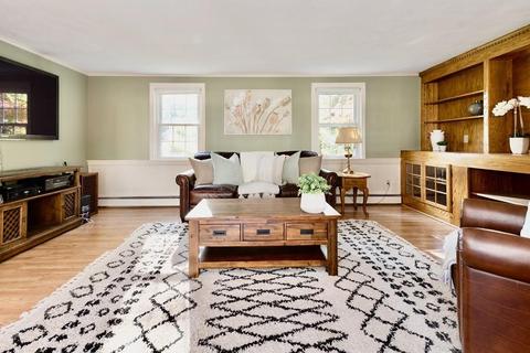 30 Vale Rd, Reading, MA 01867 photo 28