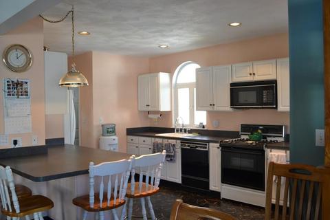 36 Thurman Park, Everett, MA 02149 photo 3