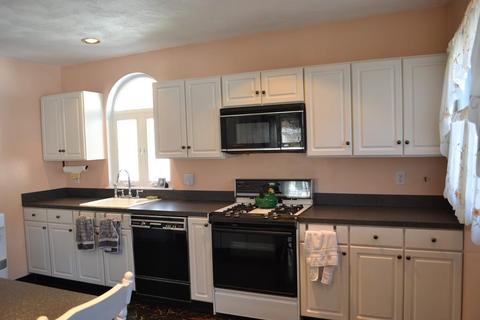 36 Thurman Park, Everett, MA 02149 photo 4