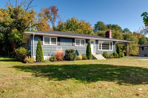48 Thornton Rd, Worcester, MA 01606 photo 1