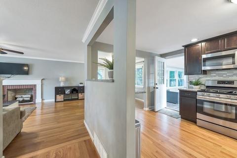 856 Maple Rd, Longmeadow, MA 01106 photo 9