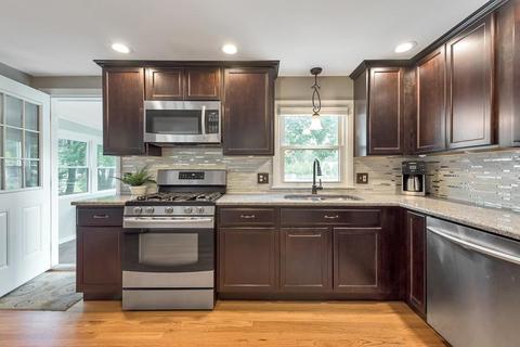 856 Maple Rd, Longmeadow, MA 01106 photo 3