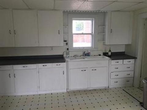 35 E Main St, Orange, MA 01364 photo 8
