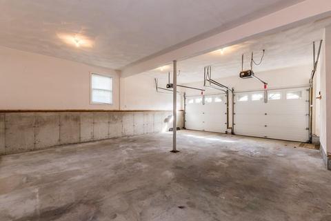 2 Egan Ave, Worcester, MA 01604 photo 24