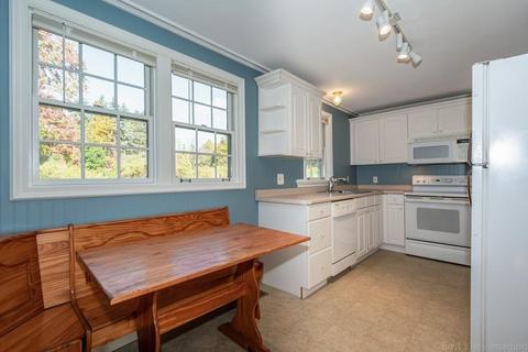34 Maple St, Sterling, MA 01564 photo 9