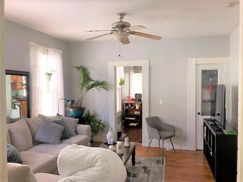 52 Acushnet Ave, Springfield, MA 01105 photo 2