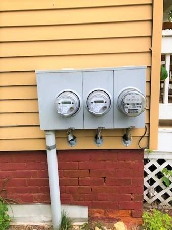 52 Acushnet Ave, Springfield, MA 01105 photo 11