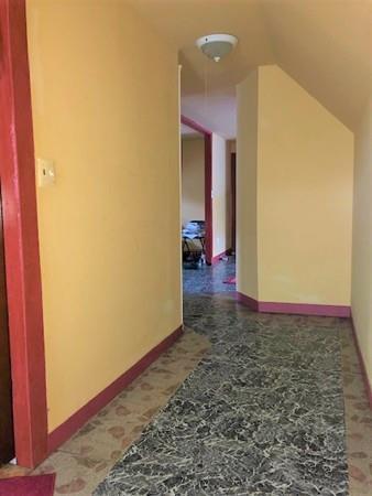 52 Acushnet Ave, Springfield, MA 01105 photo 9