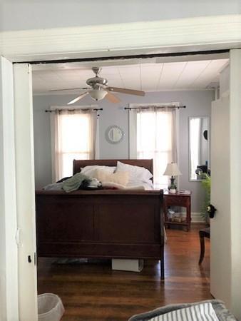 52 Acushnet Ave, Springfield, MA 01105 photo 3