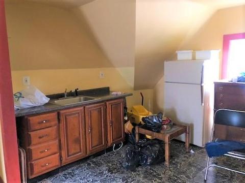 52 Acushnet Ave, Springfield, MA 01105 photo 8