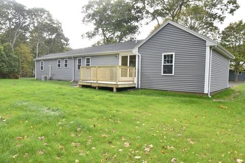 4 Crump Rd, Bourne, MA 02532 photo 6