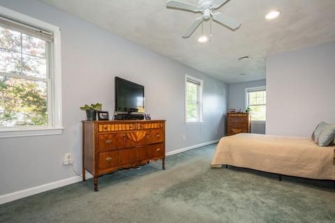 2 Nonquit St, Worcester, MA 01604 photo 17