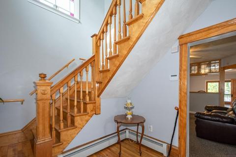2 Nonquit St, Worcester, MA 01604 photo 4