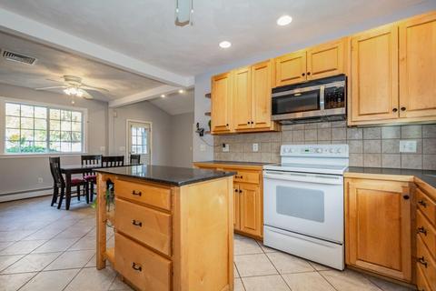 2 Nonquit St, Worcester, MA 01604 photo 10