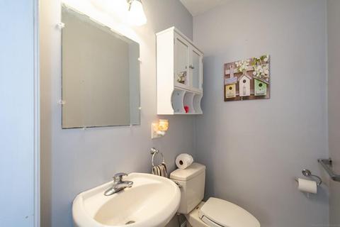 2 Nonquit St, Worcester, MA 01604 photo 16
