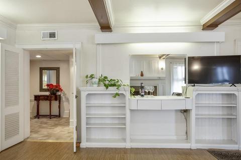 307 Union St, Springfield, MA 01105 photo 8