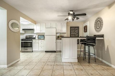 241 Main St #C1, Reading, MA 01867 photo 7