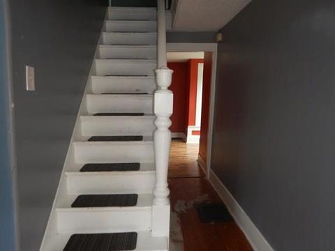 38 Maple St, Chicopee, MA 01020 photo 6