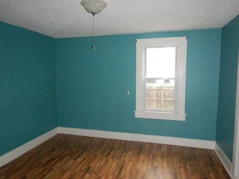 38 Maple St, Chicopee, MA 01020 photo 10