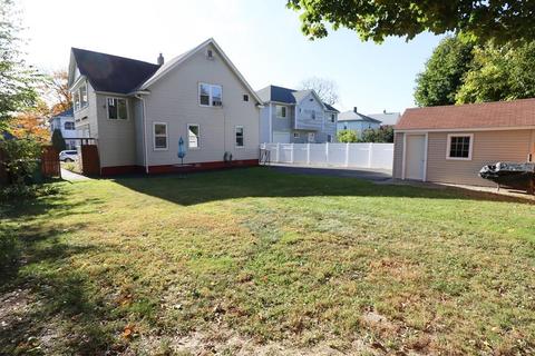 22 Walter St, Chicopee, MA 01013 photo 4