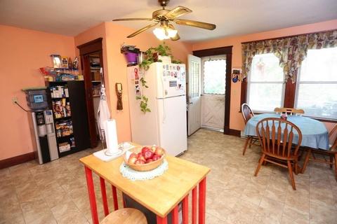 22 Walter St, Chicopee, MA 01013 photo 33