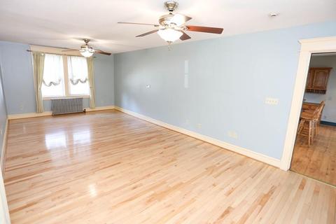 22 Walter St, Chicopee, MA 01013 photo 10