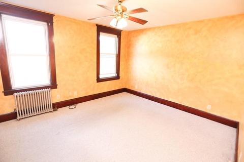 22 Walter St, Chicopee, MA 01013 photo 15