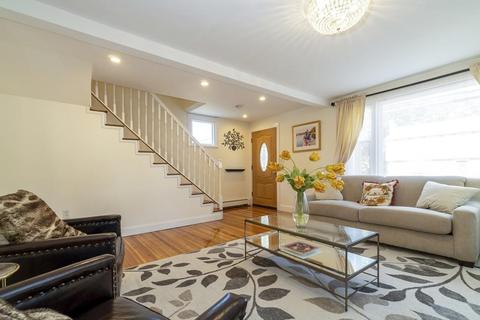 339 Sprague St, Dedham, MA 02026 photo 4