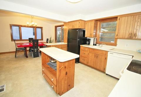 7 Cheshire Rd, Worcester, MA 01606 photo 3