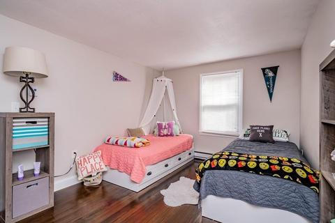 31 Price St, Springfield, MA 01104 photo 9