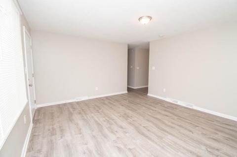 93 Pine Grove St, Springfield, MA 01119 photo 8