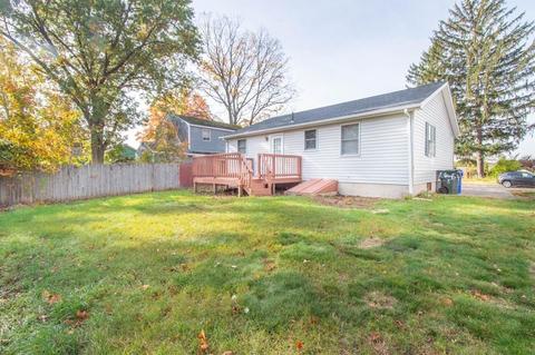 93 Pine Grove St, Springfield, MA 01119 photo 13