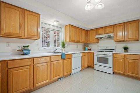 10 Benjamin Ter, Stoneham, MA 02180 photo 13