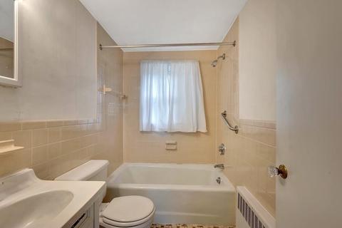 32 Broad St, Walpole, MA 02081 photo 9