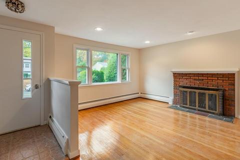 34 Smith Rd, Randolph, MA 02368 photo 2