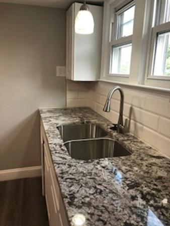 155 Marsden St, Springfield, MA 01109 photo 9
